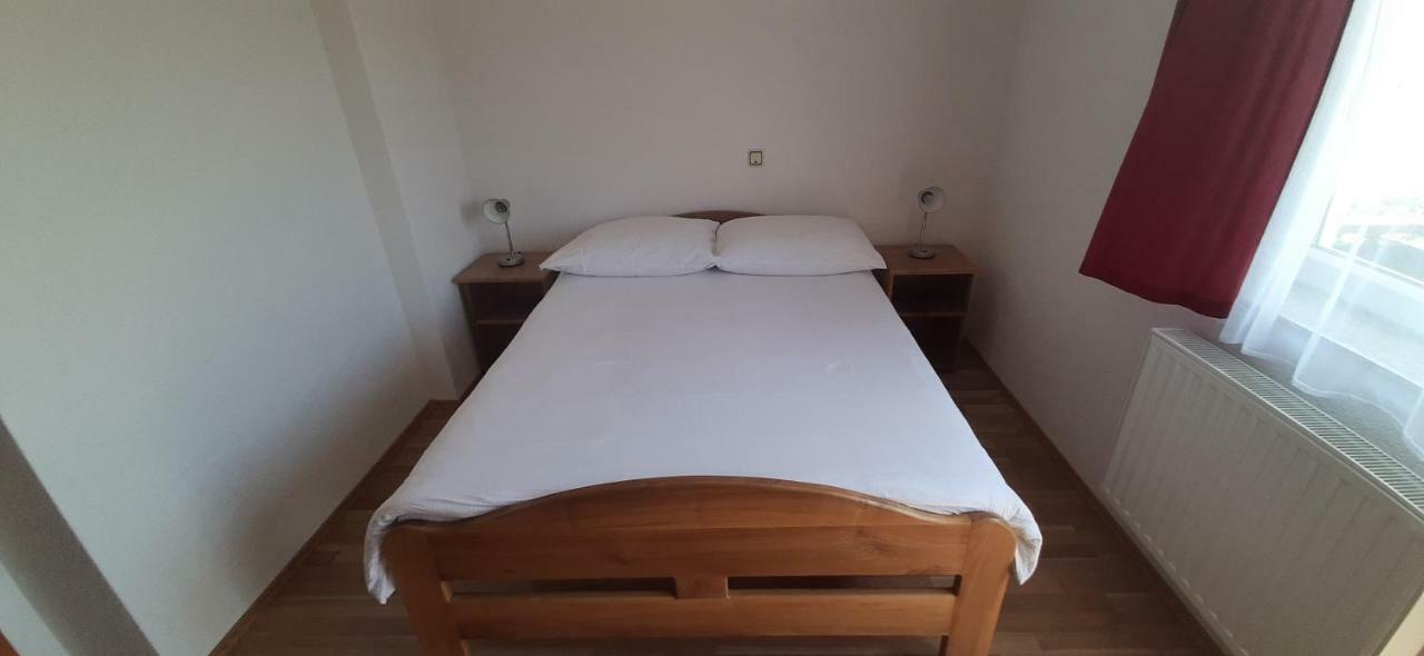Rooms Jure Sabljak Грабовац Екстериор снимка