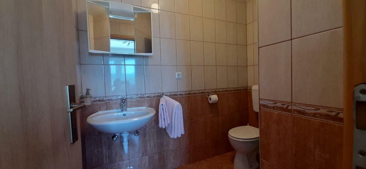 Rooms Jure Sabljak Грабовац Екстериор снимка